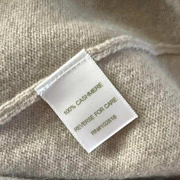 Garnet Hill Women's Cream Long Sleeve Top - Picture 4 of 4